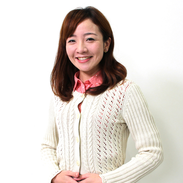 荒金 由希子